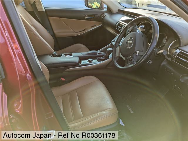 Image of 2014 LEXUS IS300h