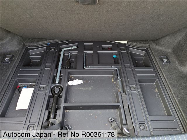 Image of 2014 LEXUS IS300h