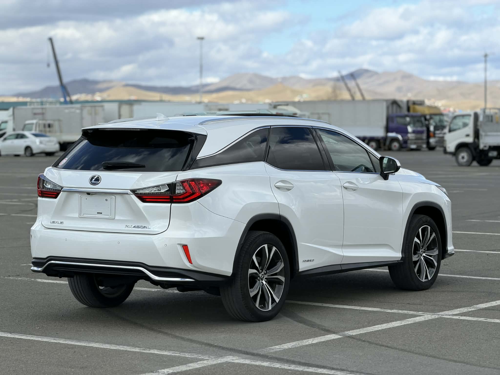 Image of 2017 LEXUS RX450h L
