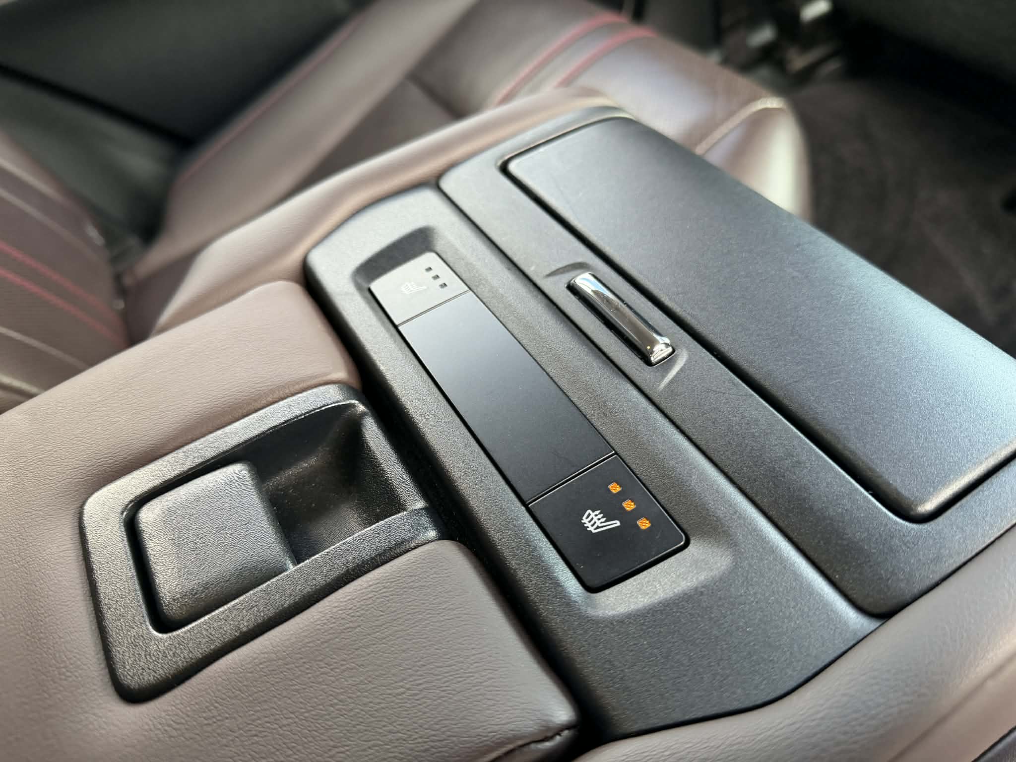 Image of 2017 LEXUS RX450h L